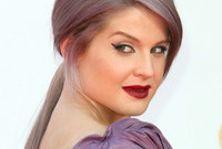Kelly-osbourne-hair-and-makeup-fail-side